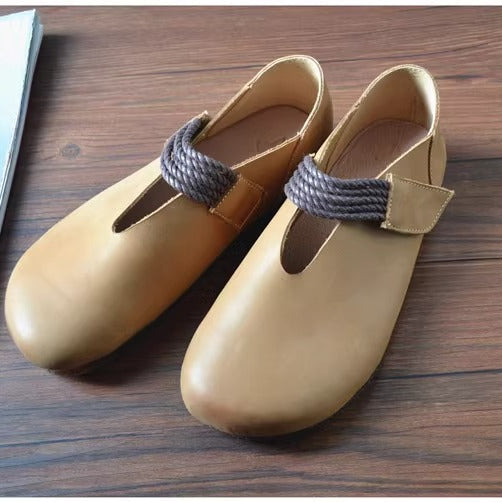 Women's Lightweight Deep V-cutout Leather Flat Casual Shoes