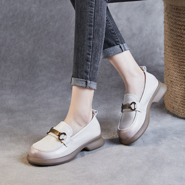 Women's Retro Soft Genuine Leather Loafers – Comfortable Chain Detail
