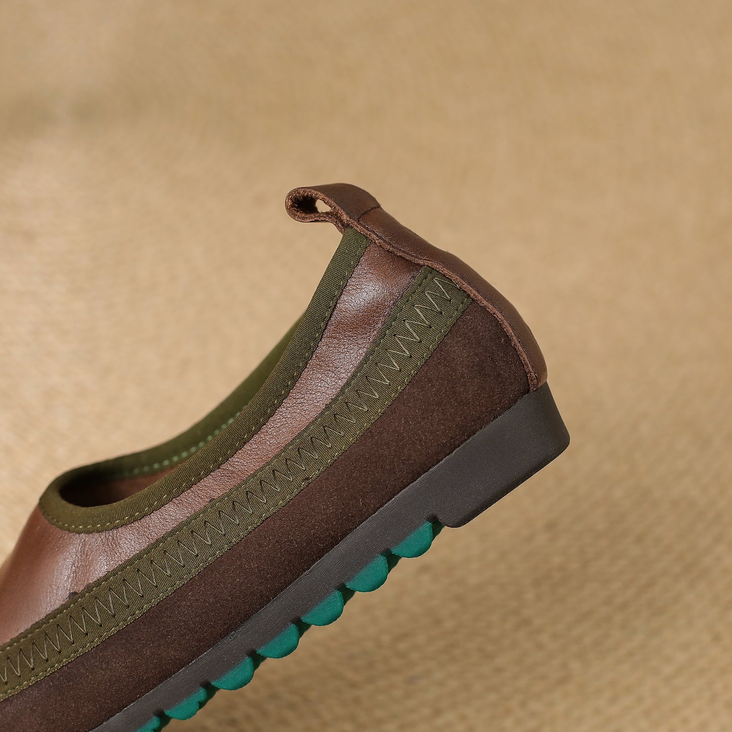 Women's Retro Leather Patchwork Comfortable Casual Slip-On Flat Shoes