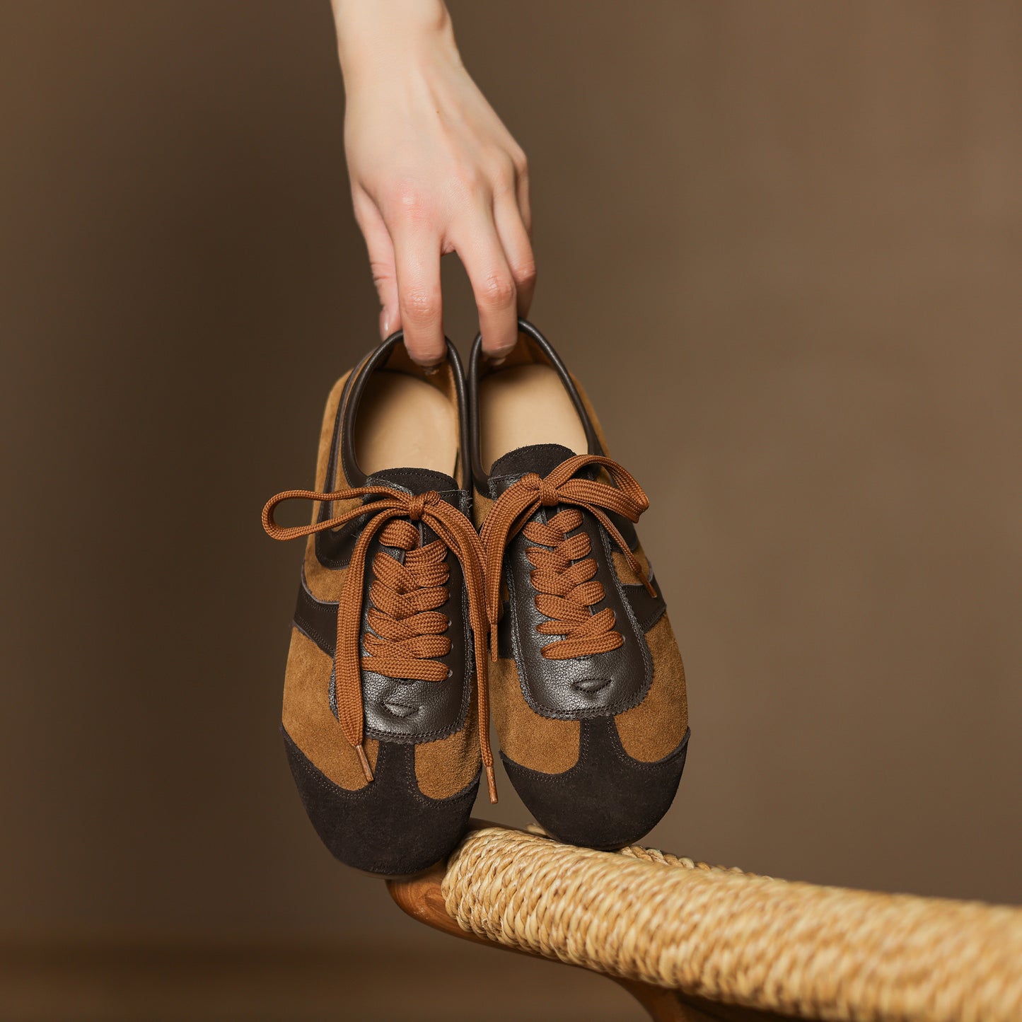 Women's Flat Cow Suede Lace-Up Soft Comfortable German Army Trainers