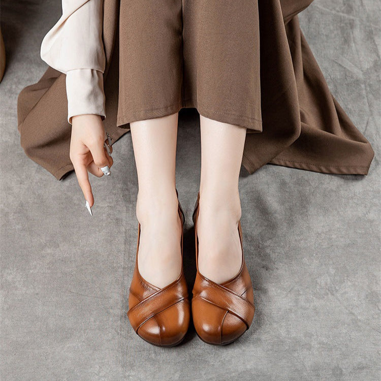 Women's Leather Comfort Overlay Glove Pump Low Heel Block Heel