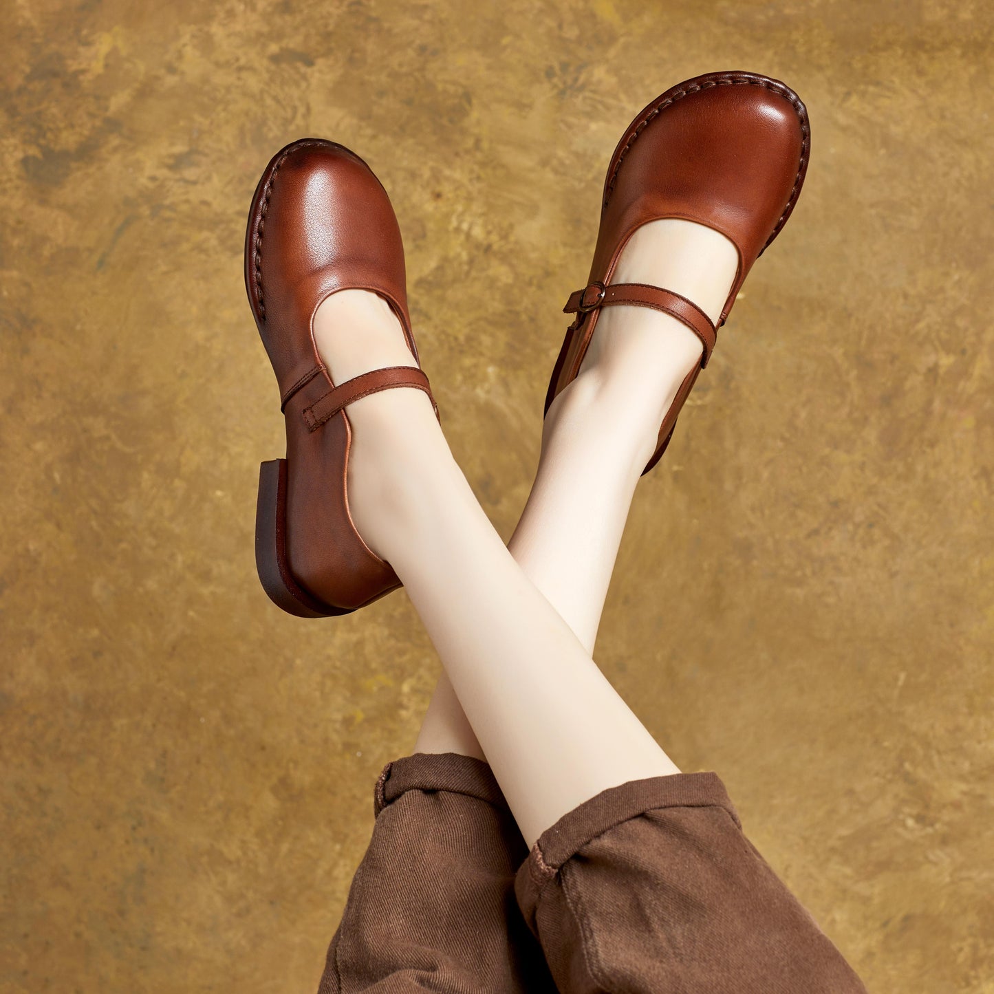 Women's Handmade Vintage Round Toe Leather Durable Ballet Mary Jane Shoes