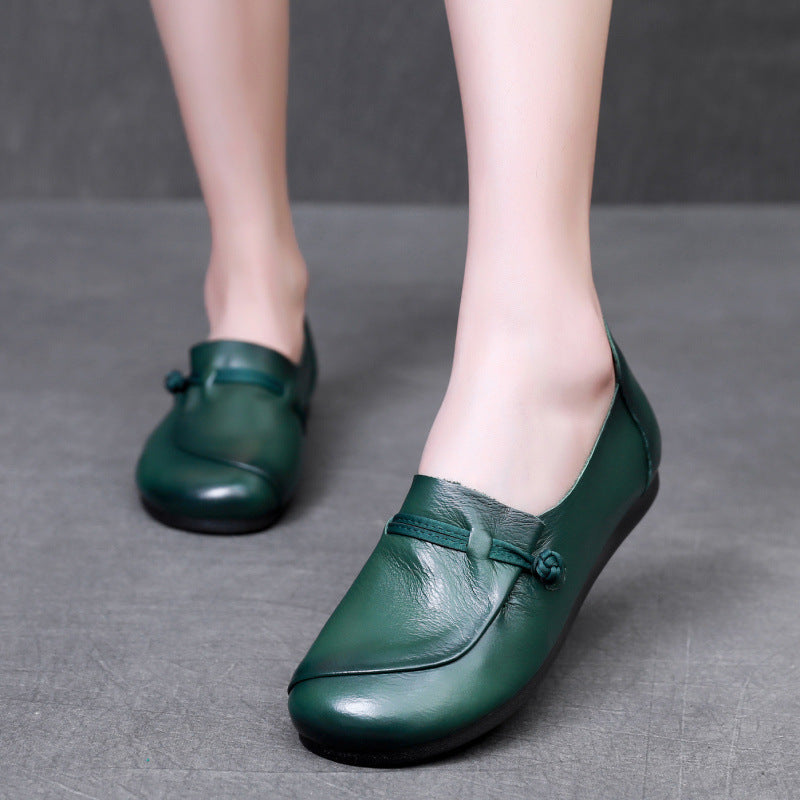 Women's Retro Slip-On Flats – Comfortable Everyday Shoes