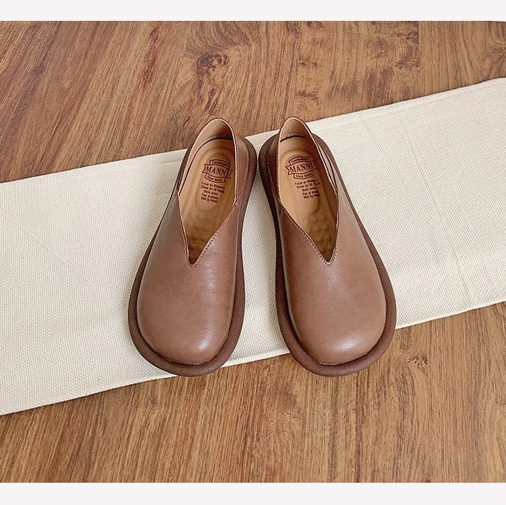 Women's Wide Toe Soft Leather Flats – Japanese V-Cut Backless Design