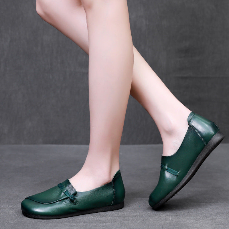 Women's Retro Slip-On Flats – Comfortable Everyday Shoes