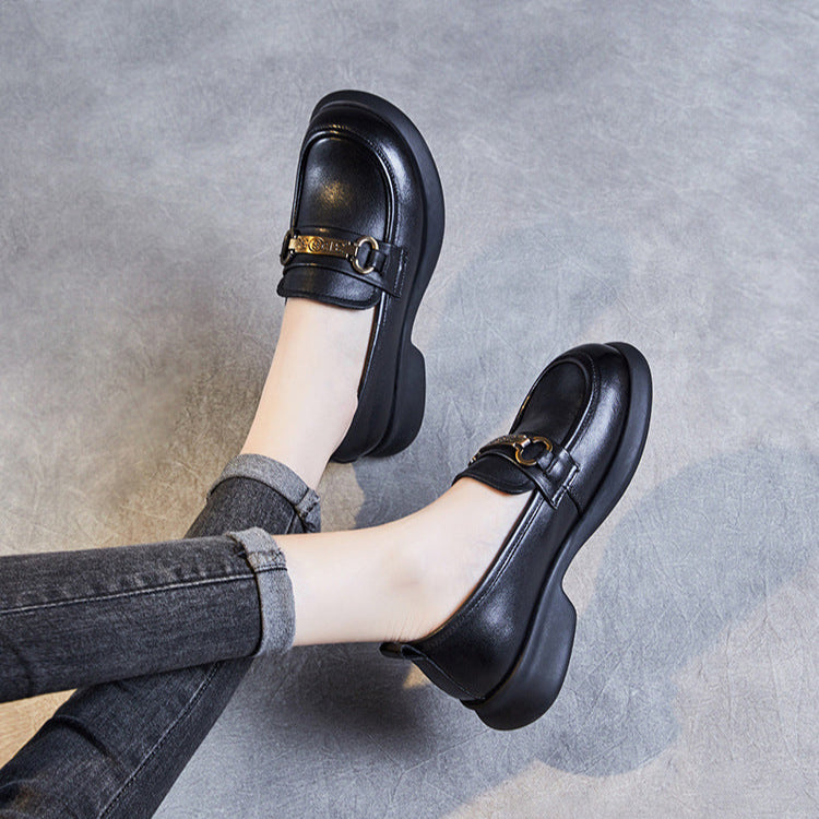 Women's Retro Soft Genuine Leather Loafers – Comfortable Chain Detail