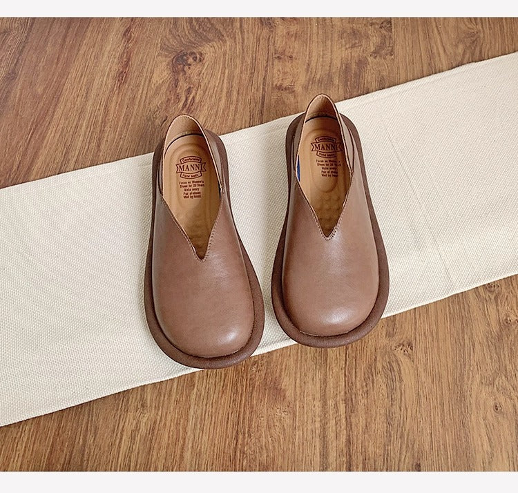 Women's Wide Toe Soft Leather Flats – Japanese V-Cut Backless Design