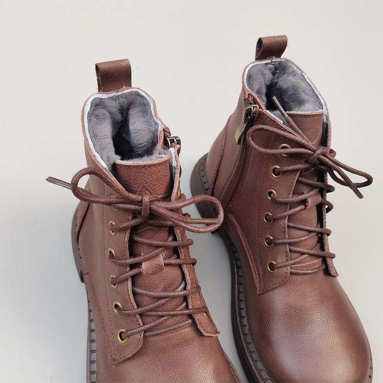 Women's Vintage Wide Toe Leather Shearling Boots – Cozy Winter Ankle Style