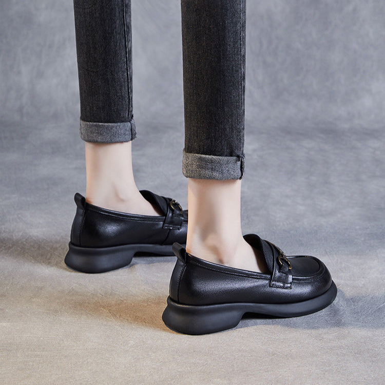 Women's Retro Soft Genuine Leather Loafers – Comfortable Chain Detail