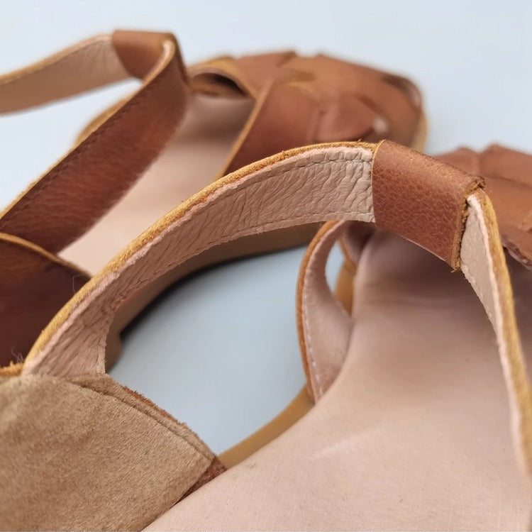 Women's Leather Wide-Toe Closed-Toe Sandals – Non-Slip & Fit for Wide Feet