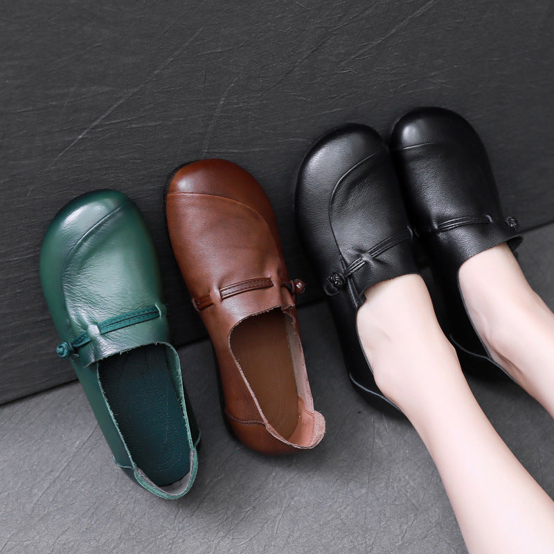 Women's Retro Slip-On Flats – Comfortable Everyday Shoes