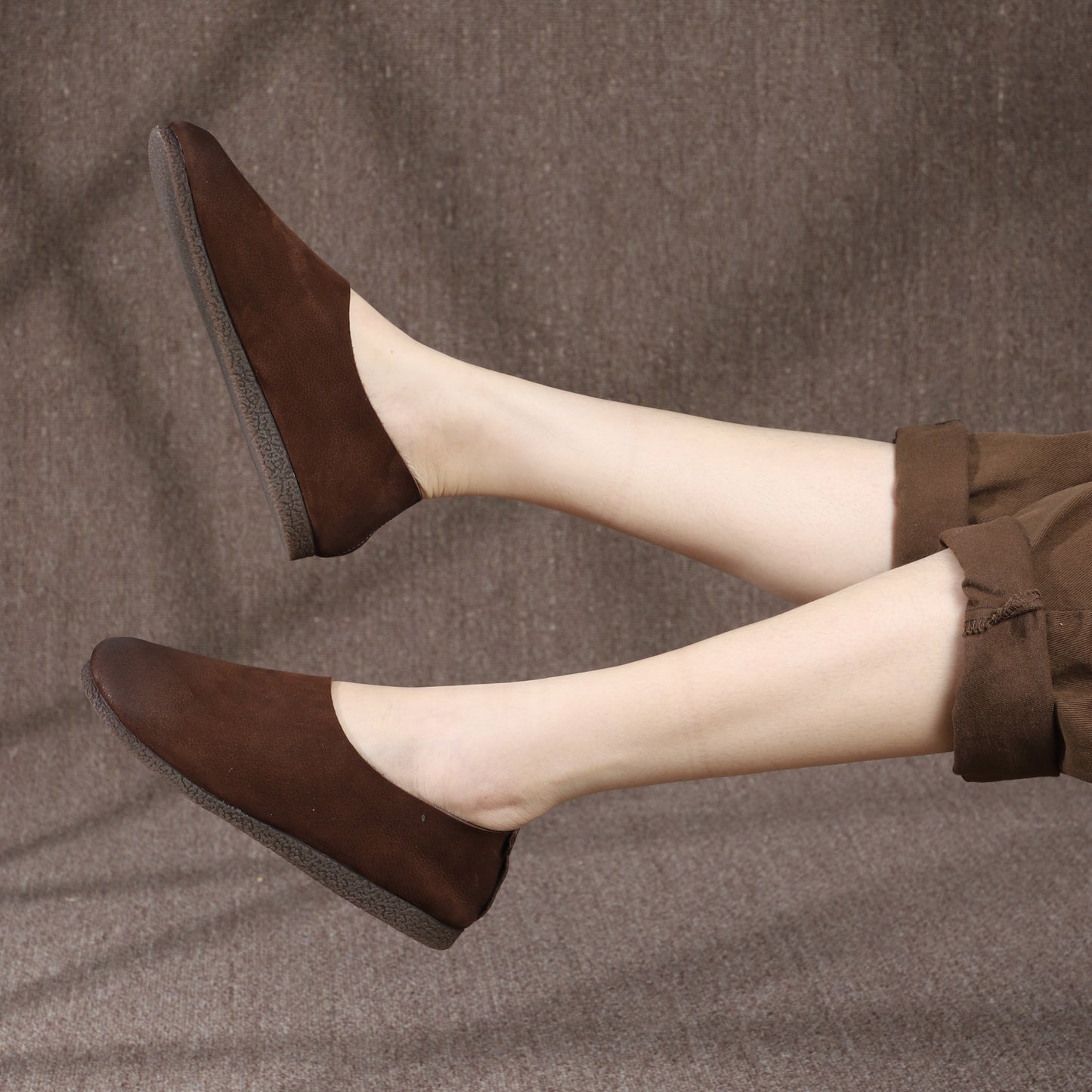 Women's Minimalist Soft Leather Slip-On Flats – Retro Style Comfort Shoes