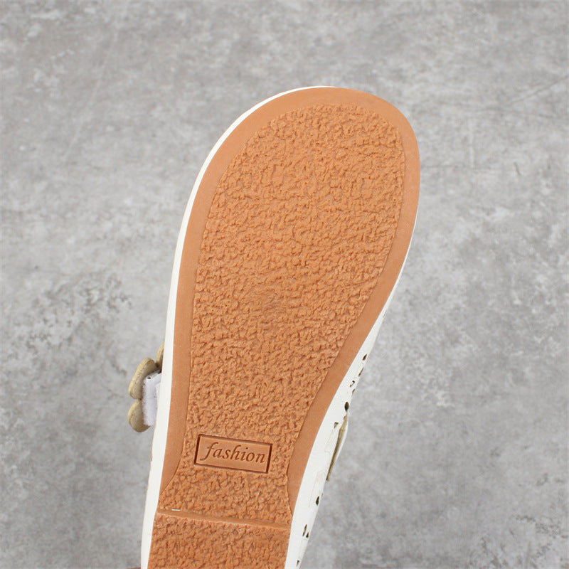 Women's Summers Mori Style Flower Decoration Hollow Hole Flat Sandals