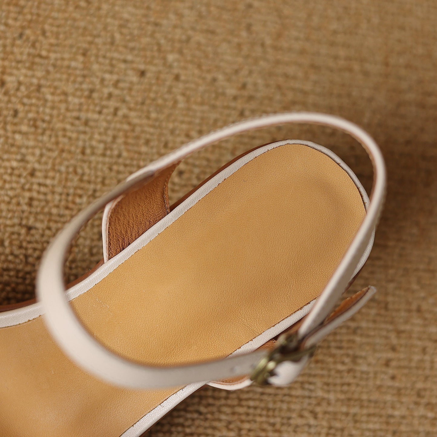 Women's Retro Leather Open-Toe Block Heel Sandals – Vintage Style