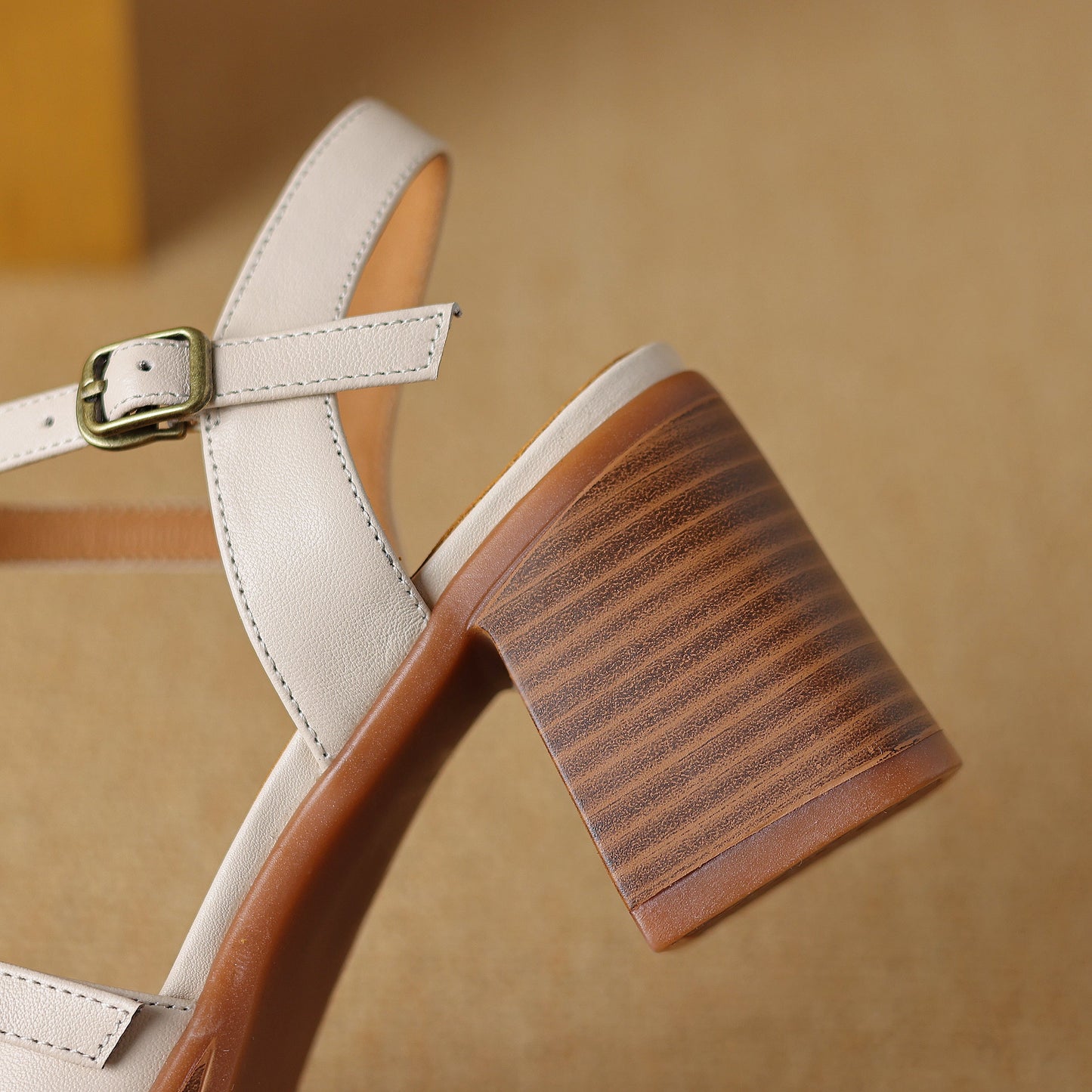 Women's Retro Leather Open-Toe Block Heel Sandals – Vintage Style