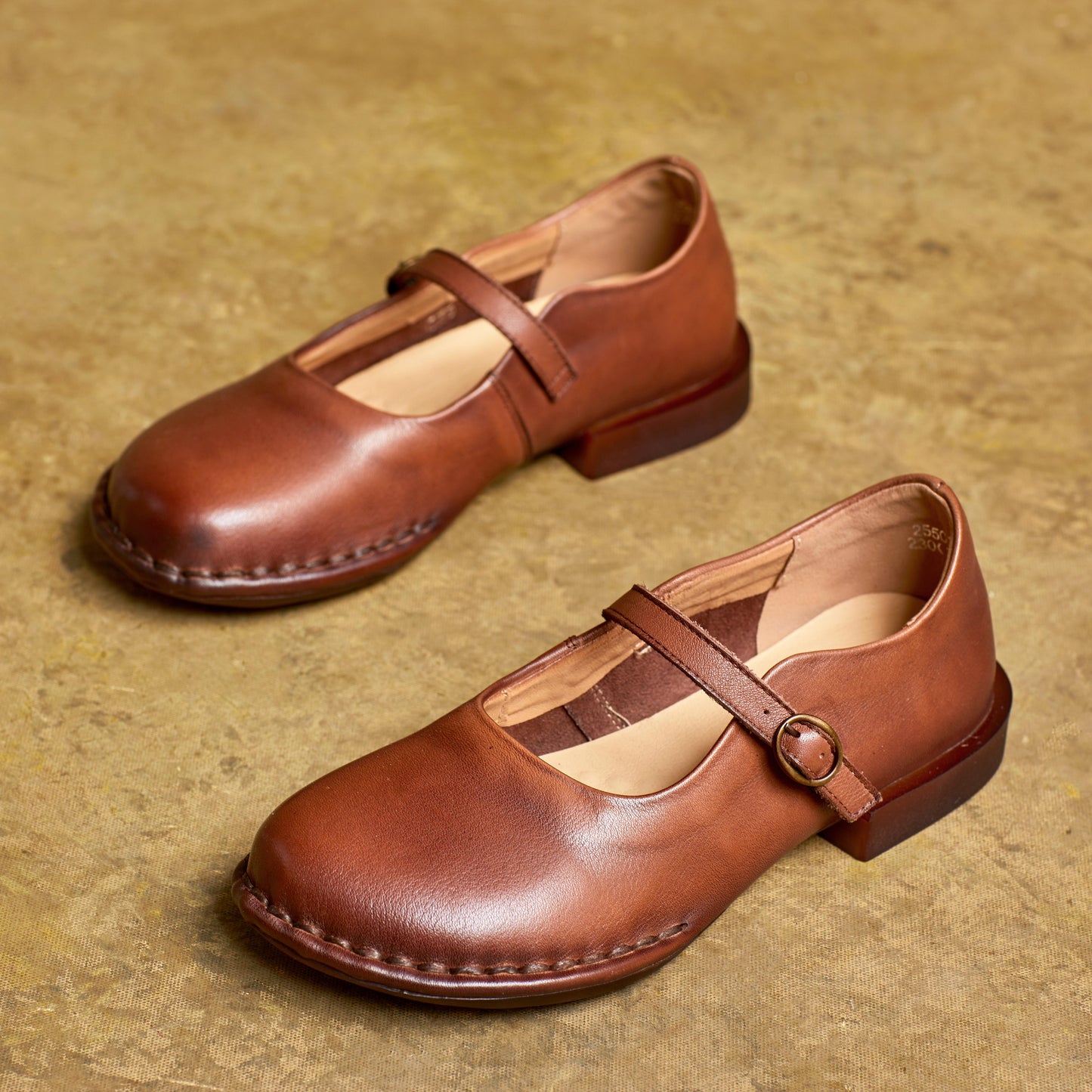Women's Handmade Vintage Round Toe Leather Durable Ballet Mary Jane Shoes
