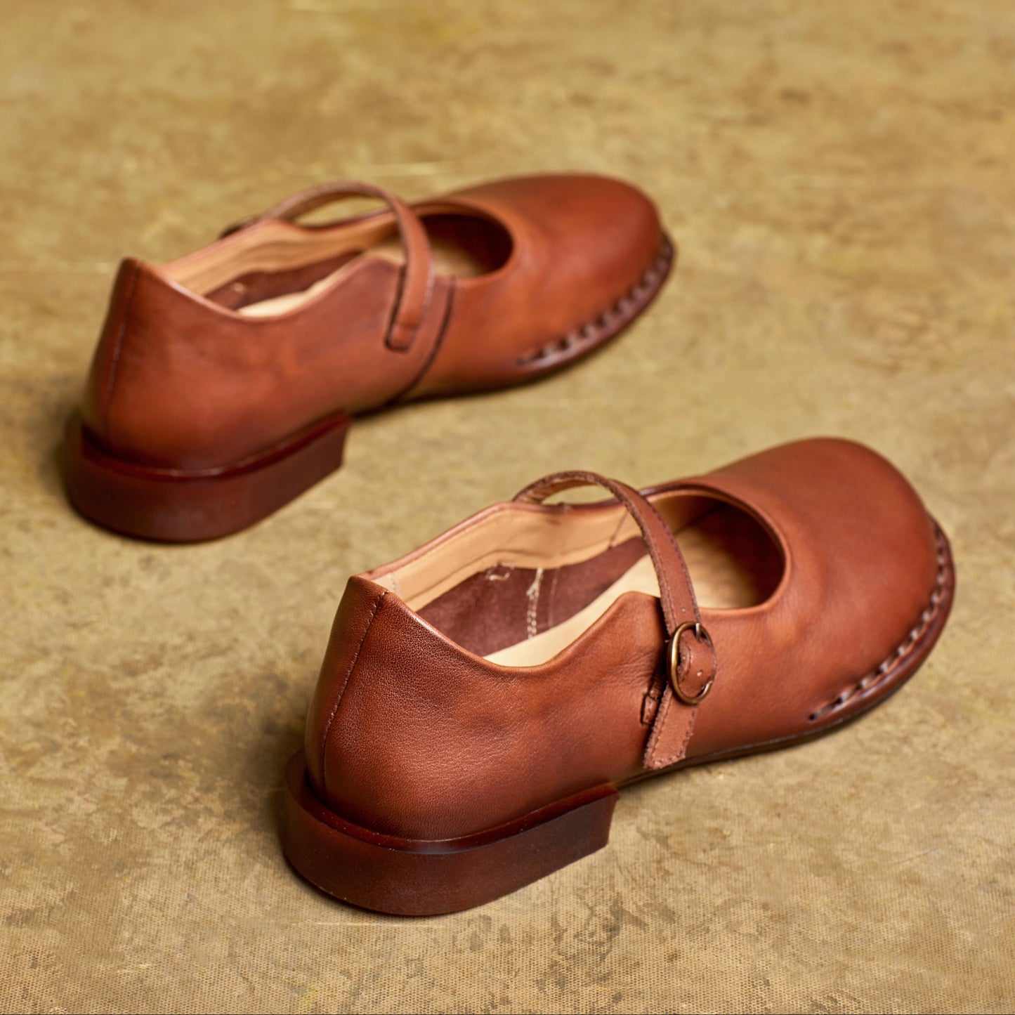 Women's Handmade Vintage Round Toe Leather Durable Ballet Mary Jane Shoes