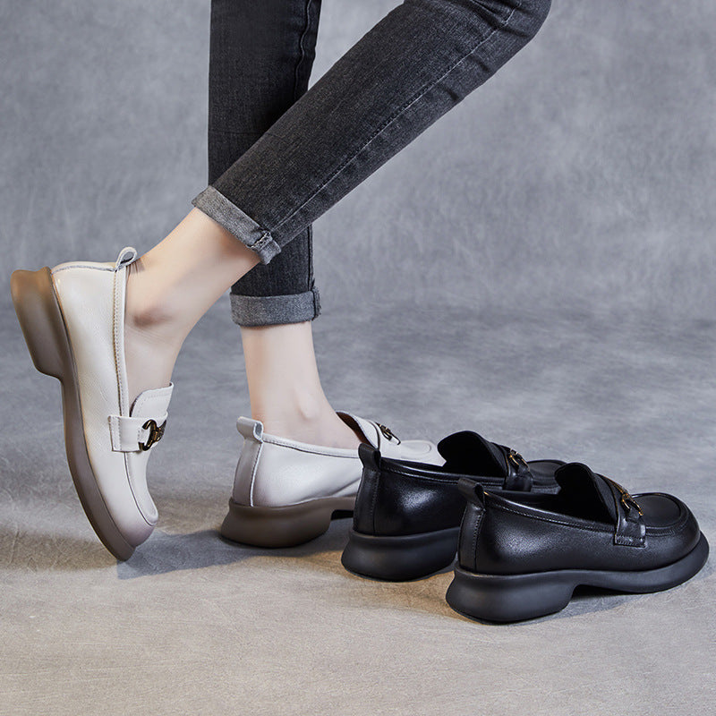 Women's Retro Soft Genuine Leather Loafers – Comfortable Chain Detail
