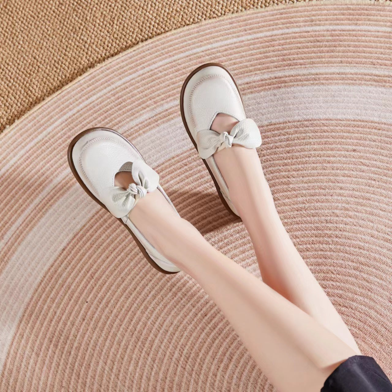 Women's Leather Comfort Bow Flat Shoes