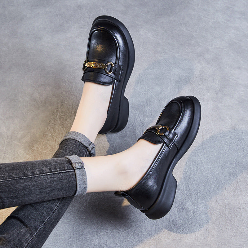 Women's Retro Soft Genuine Leather Loafers – Comfortable Chain Detail
