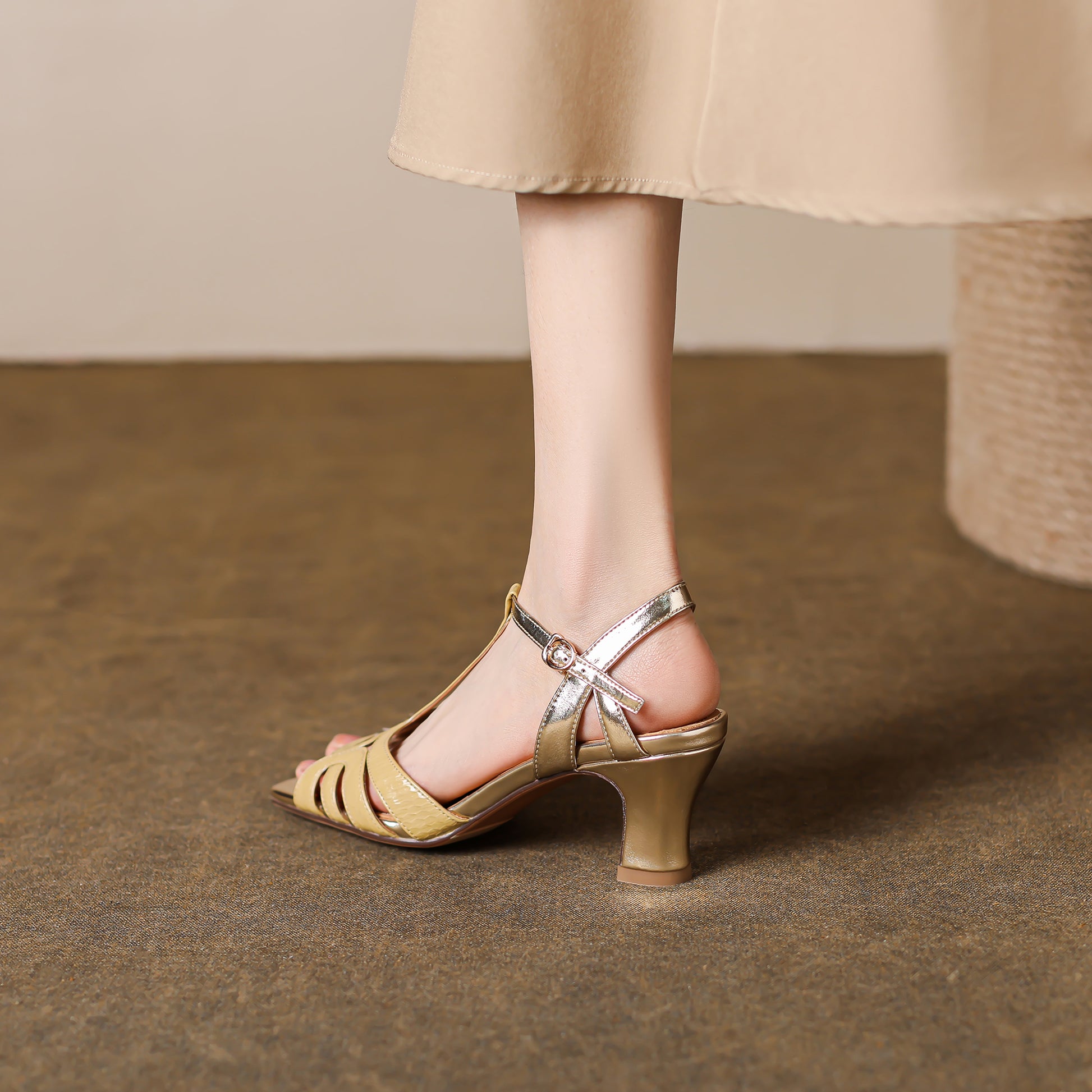 Women's Handmade Mid-heel Open Square Toe Leather Sandals - RetroStep