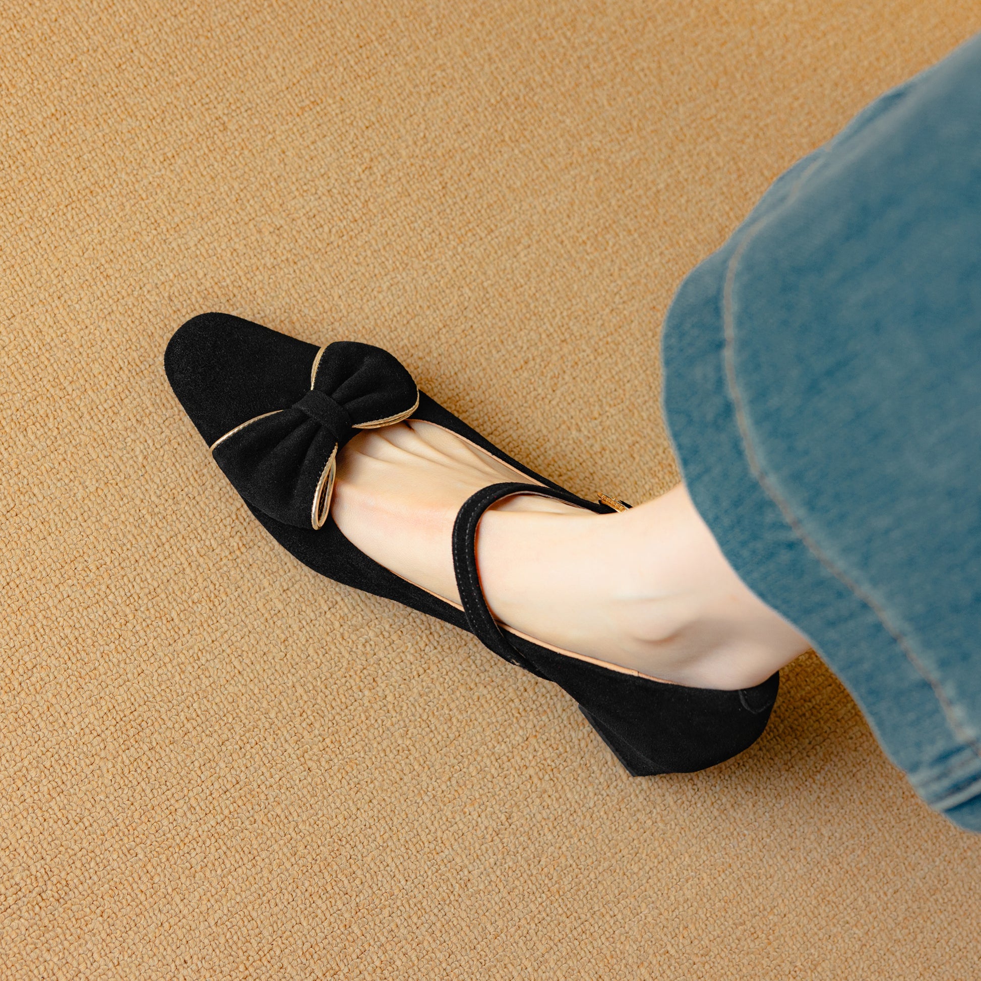 Suede Buckle With Bowknot Low Heeled Retro Women's Shoes - RetroStep