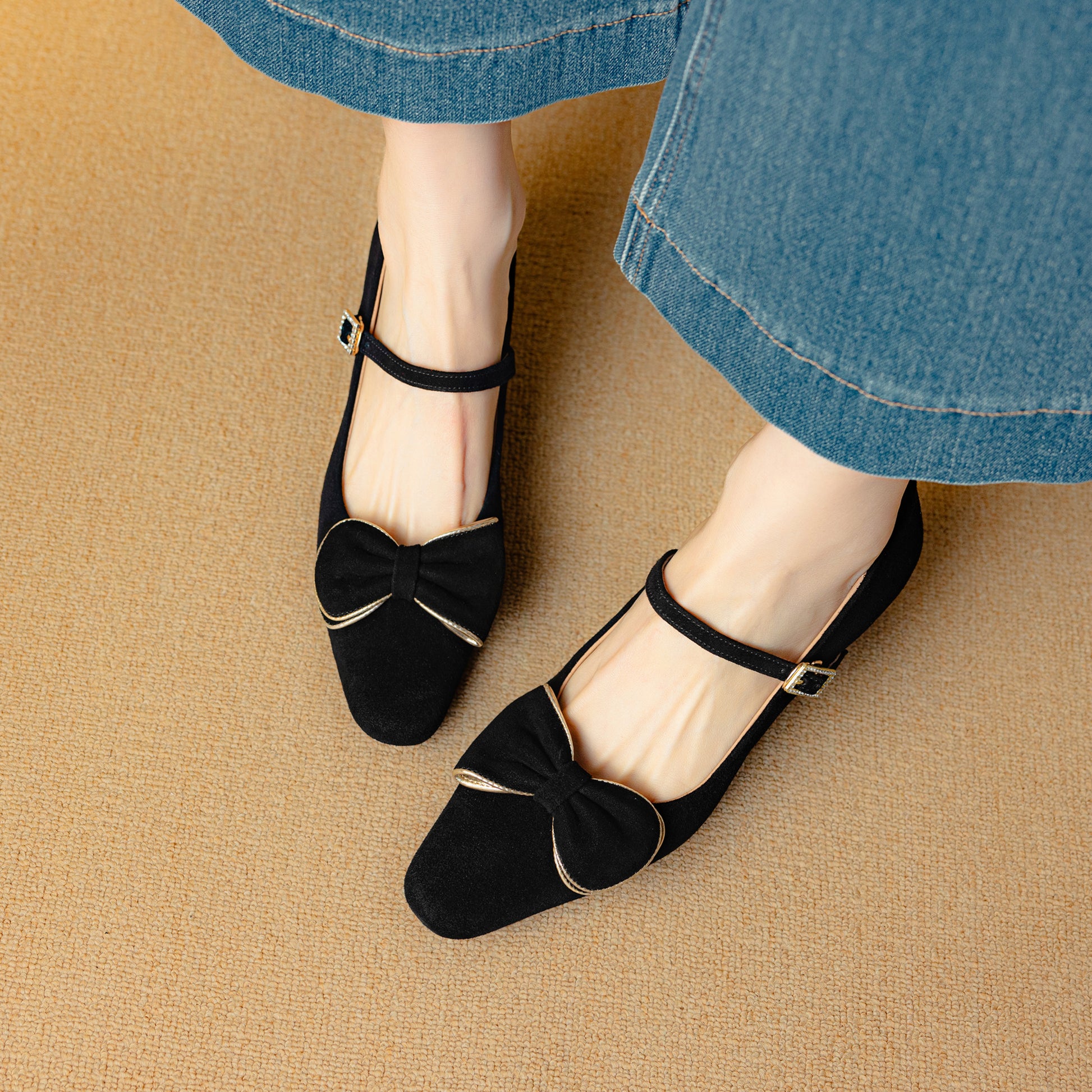 Suede Buckle With Bowknot Low Heeled Retro Women's Shoes - RetroStep