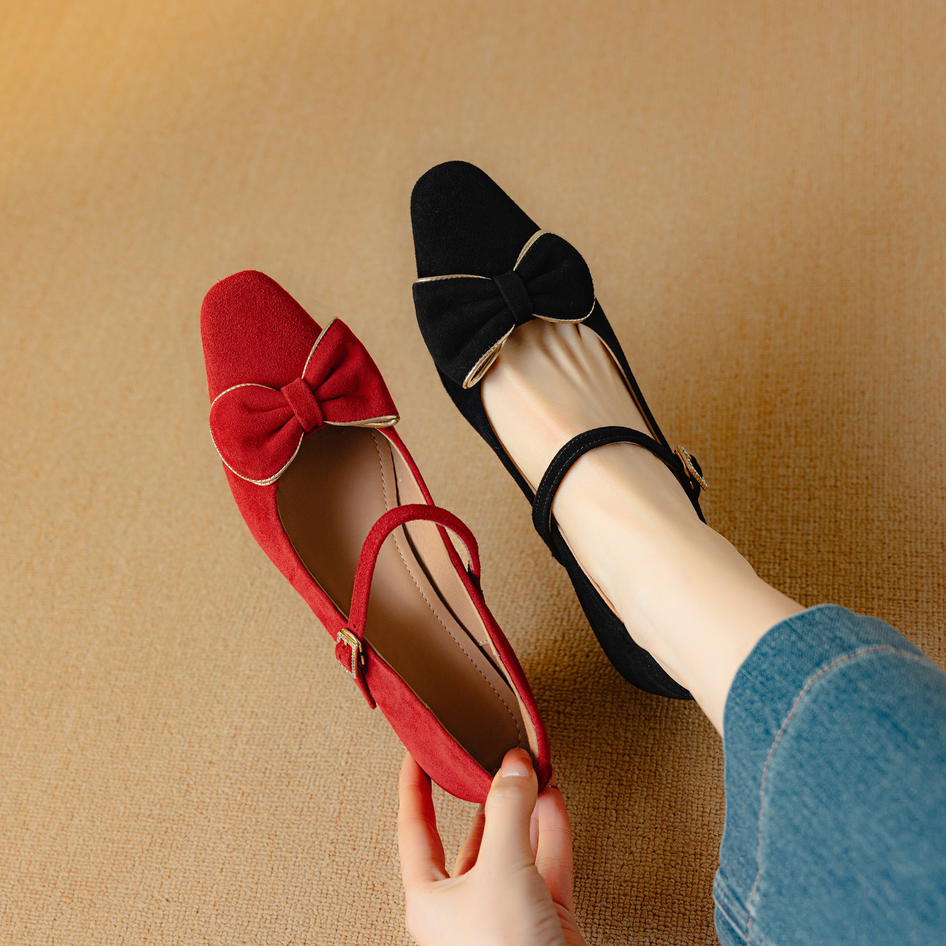 Suede Buckle With Bowknot Low Heeled Retro Women's Shoes - RetroStep