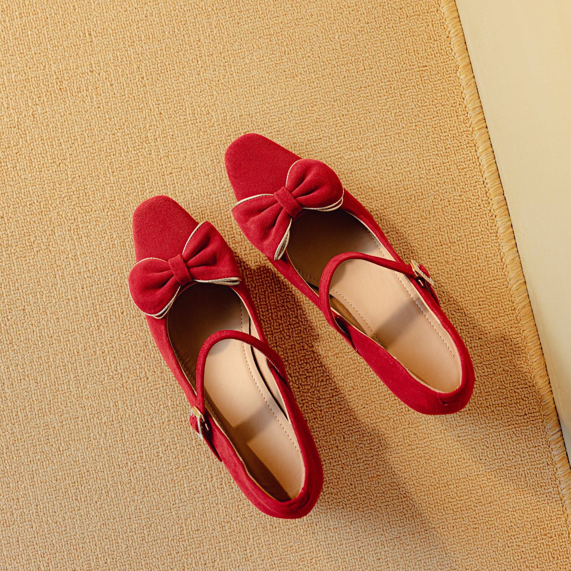 Suede Buckle With Bowknot Low Heeled Retro Women's Shoes - RetroStep