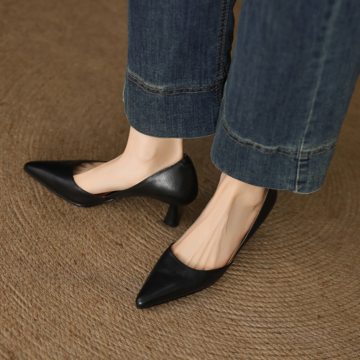 Women's Pointed Toe Leather Classic High Heels Pumps - RetroStep