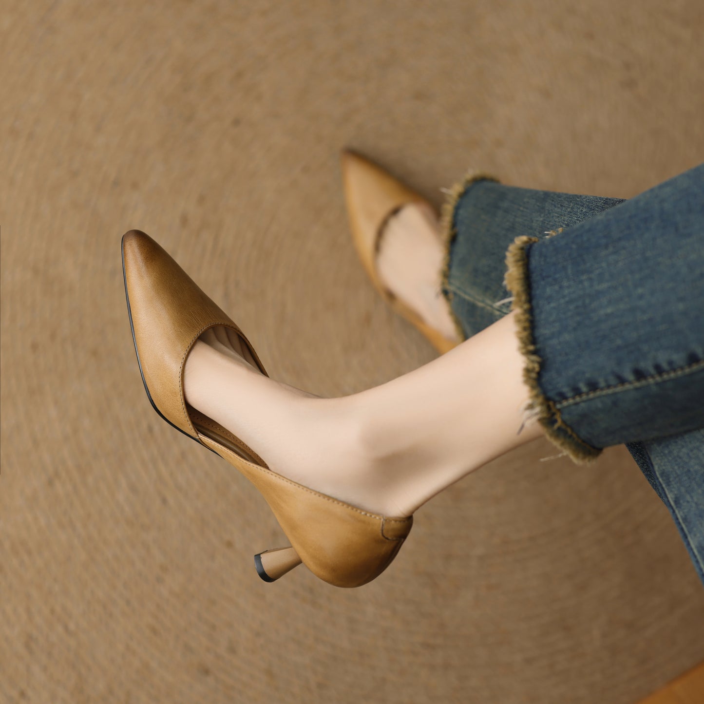 Women's Pointed Toe Leather Classic High Heels Pumps - RetroStep