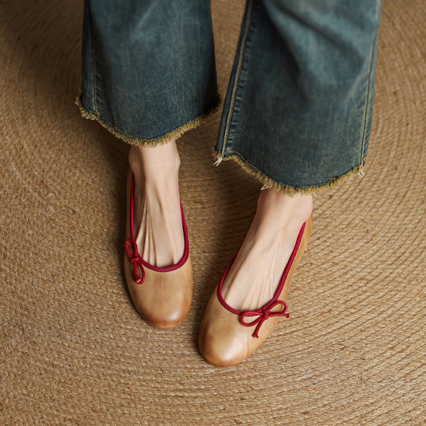 Handmade Comfortable Leather Flat Women's Shoes Minimalist Retro Style - RetroStep