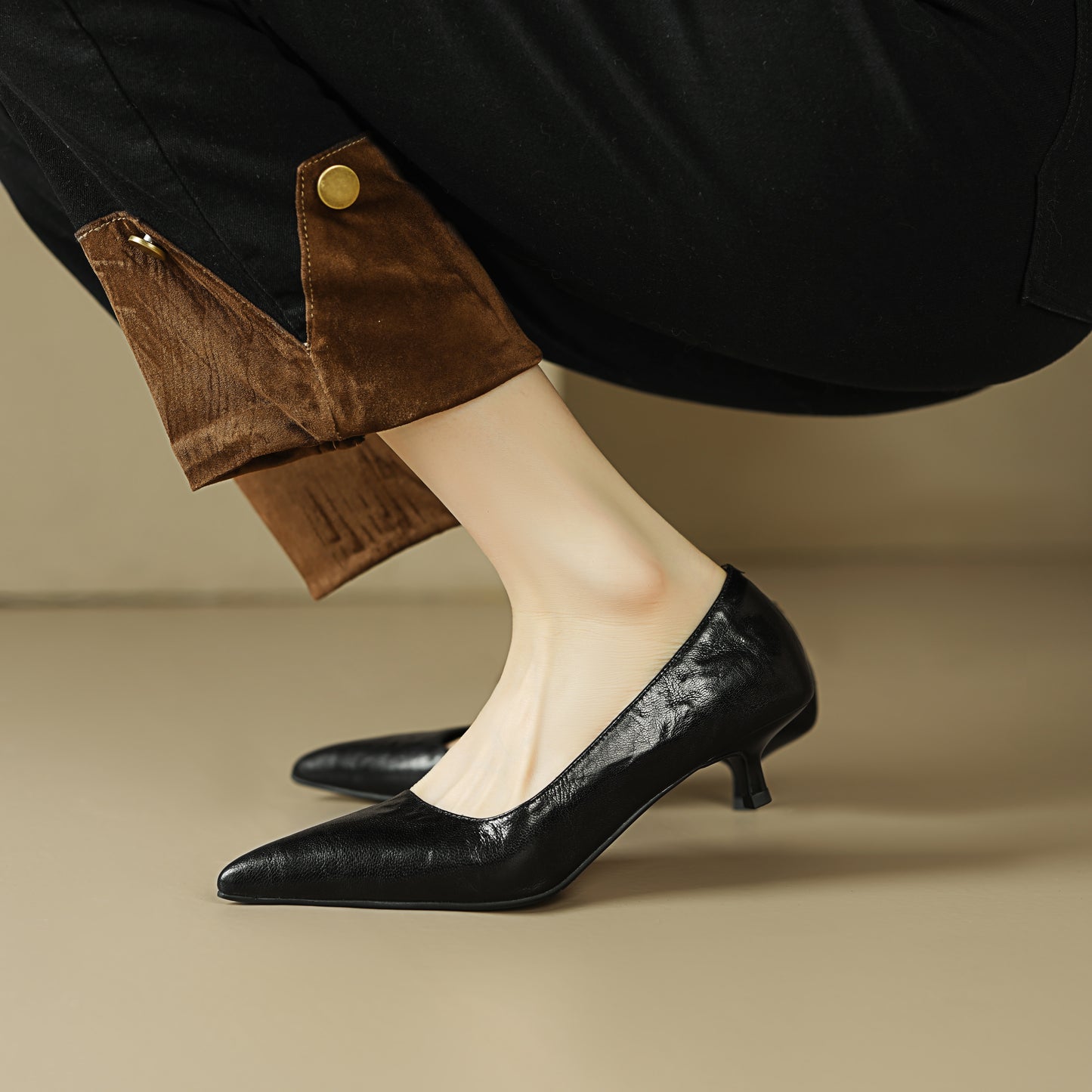 Sheepskin Kitten Heel Low Pointed Toe Pumps Women's Shoes - RetroStep