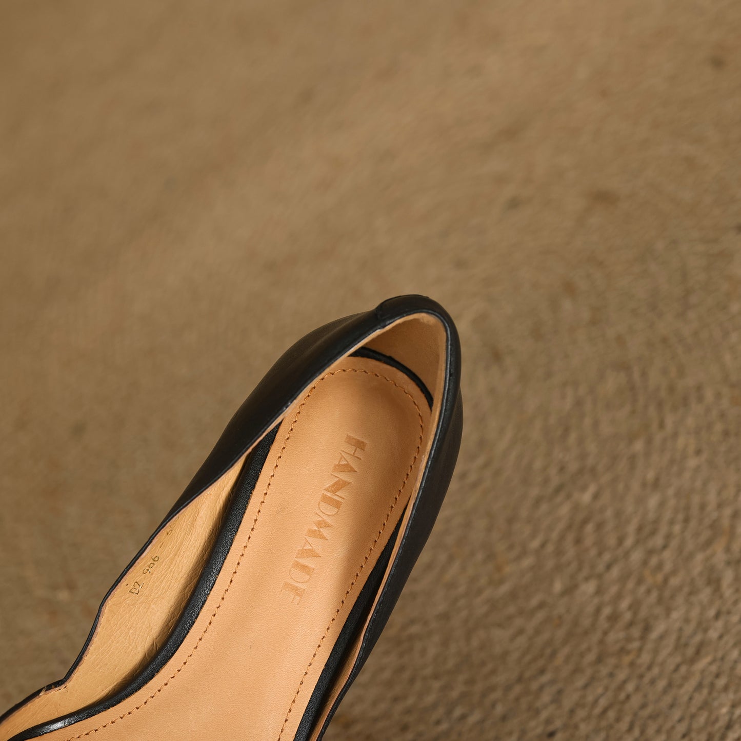 Women's Pointed Toe Leather Classic High Heels Pumps - RetroStep