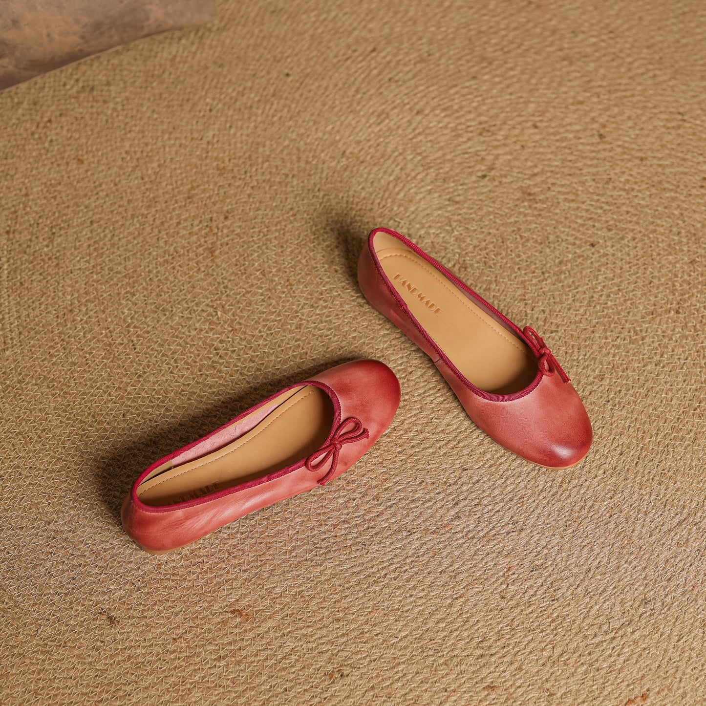 Handmade Comfortable Leather Flat Women's Shoes Minimalist Retro Style - RetroStep