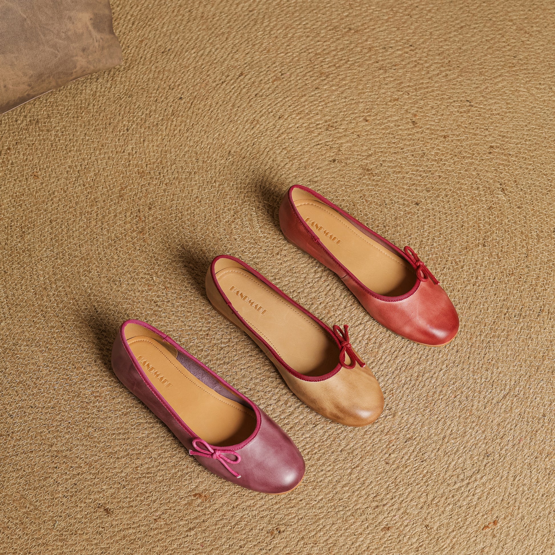 Handmade Comfortable Leather Flat Women's Shoes Minimalist Retro Style - RetroStep