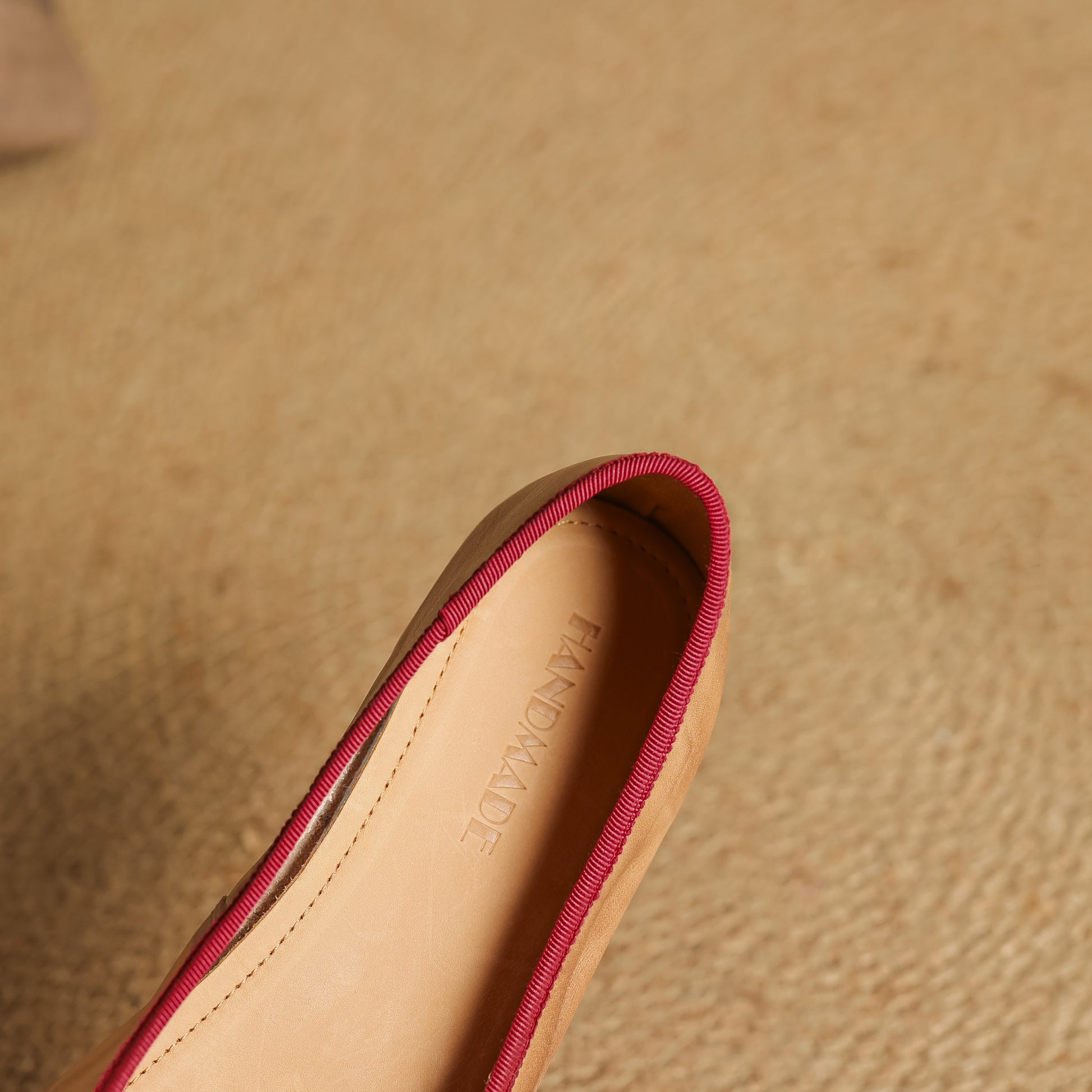 Handmade Comfortable Leather Flat Women's Shoes Minimalist Retro Style - RetroStep