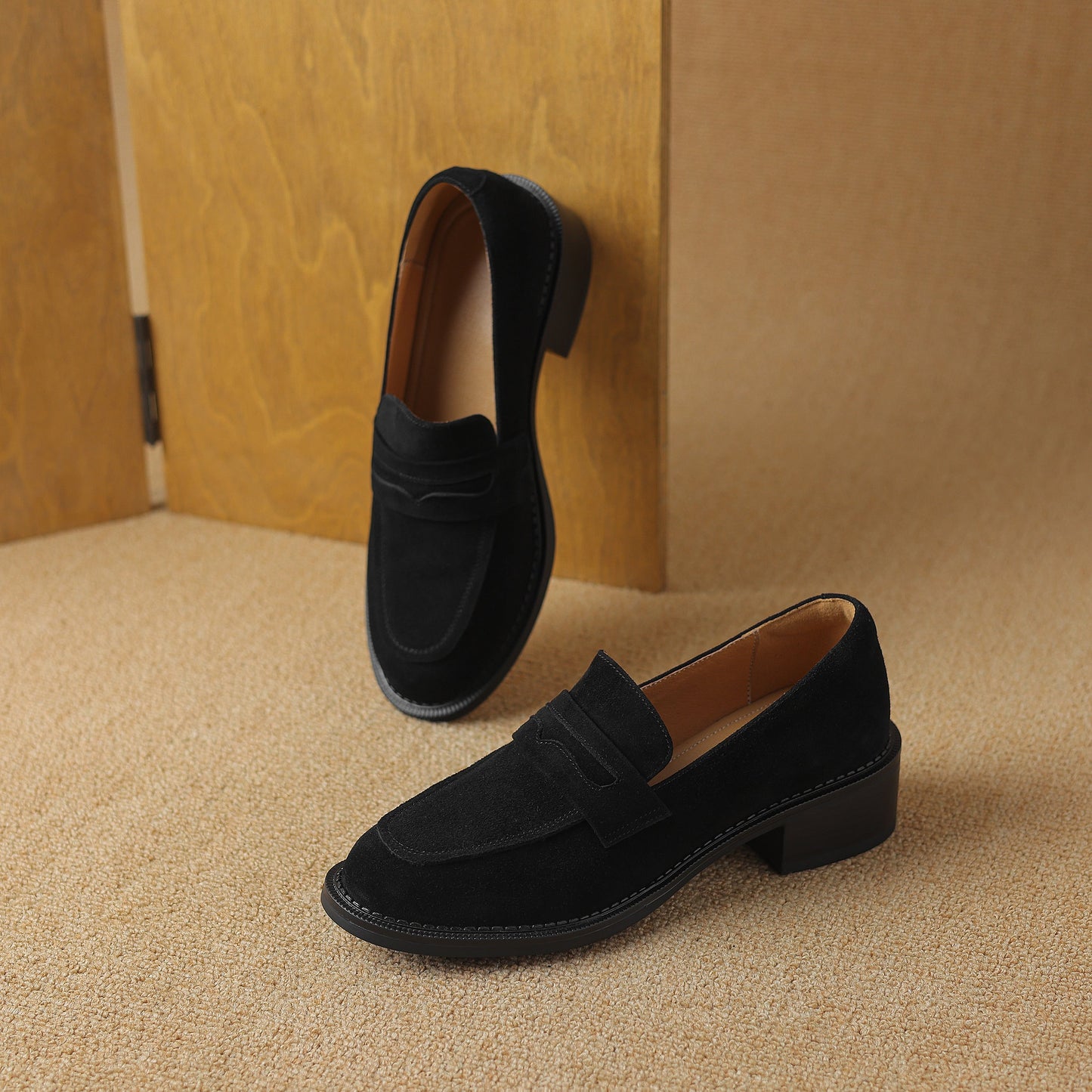 Women's Suede Handmade Block Low Heeled Penny Loafers