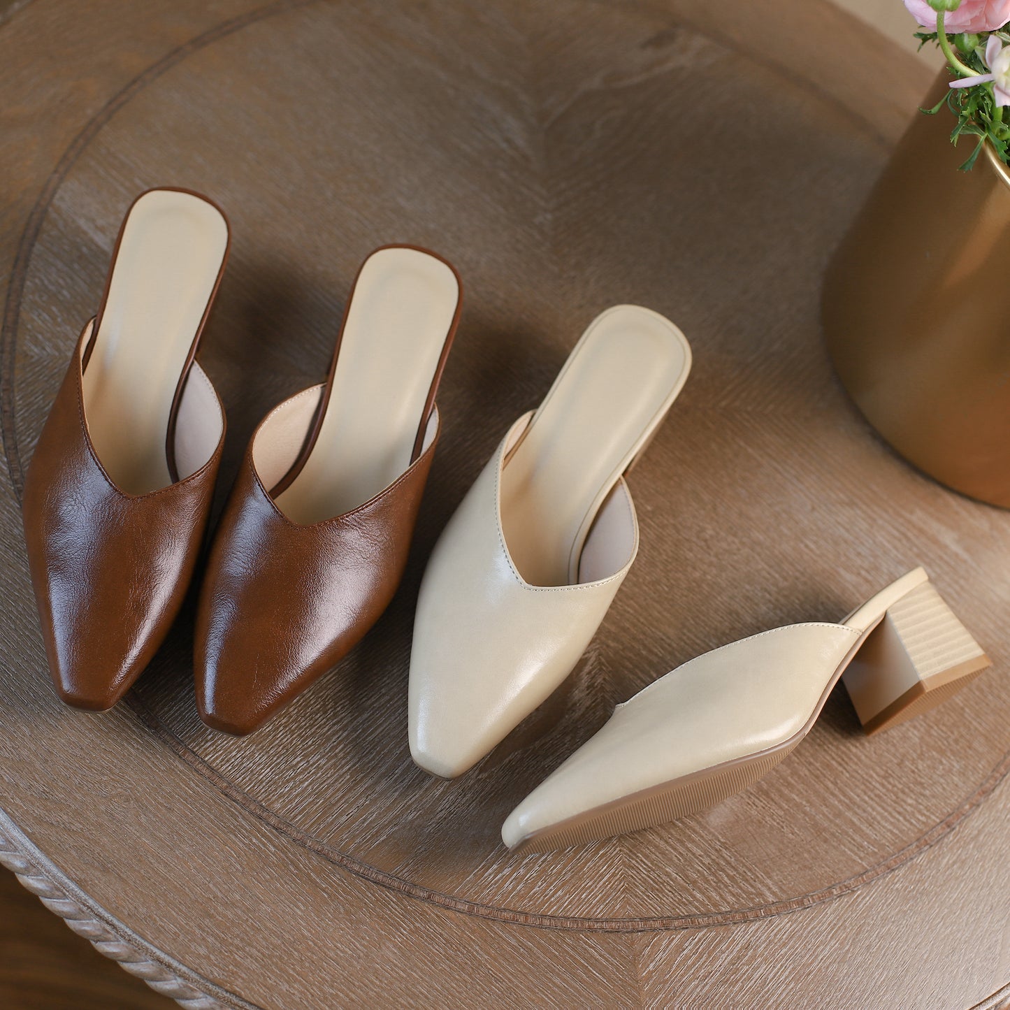 Women's Closed Toe Mid-Heel Block V Mule Shoes