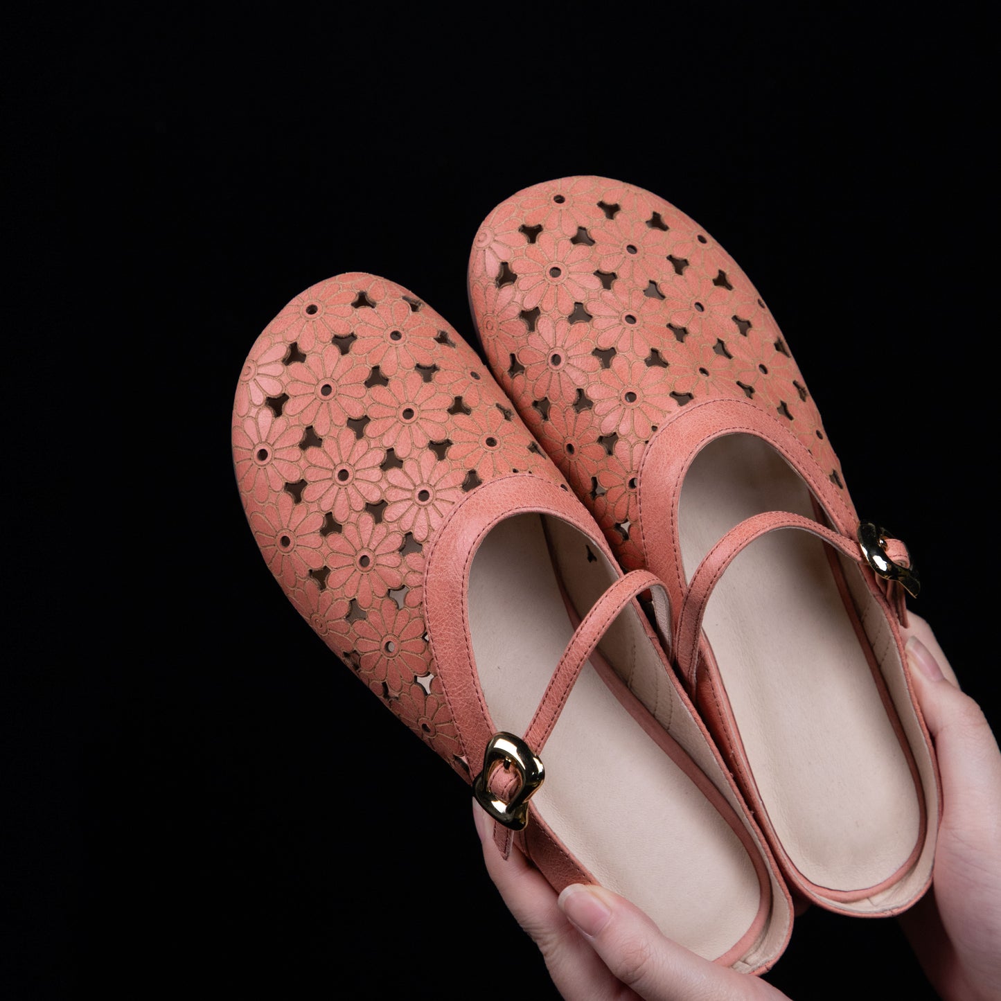 Women's Leather Summer Hollow Out Flat Sandals Mule Shoes
