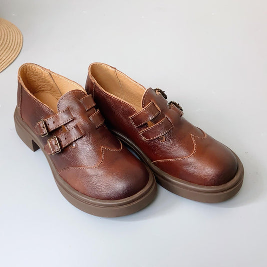 Women's Leather Round Toe Retro Low Heel Block Heel Buckle Loafers