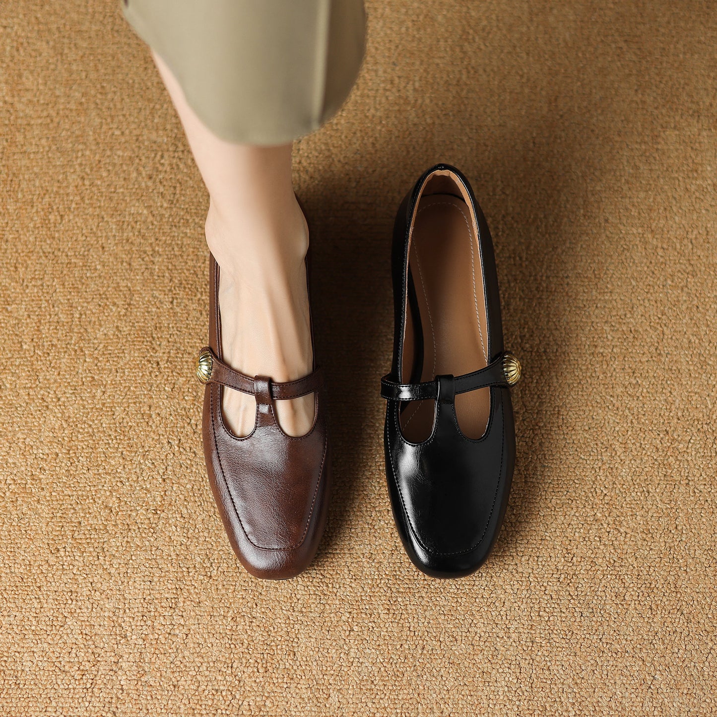Women's Handmade Retro Leather Square Toe Chunky Heel T-Strap Mary Jane Pumps