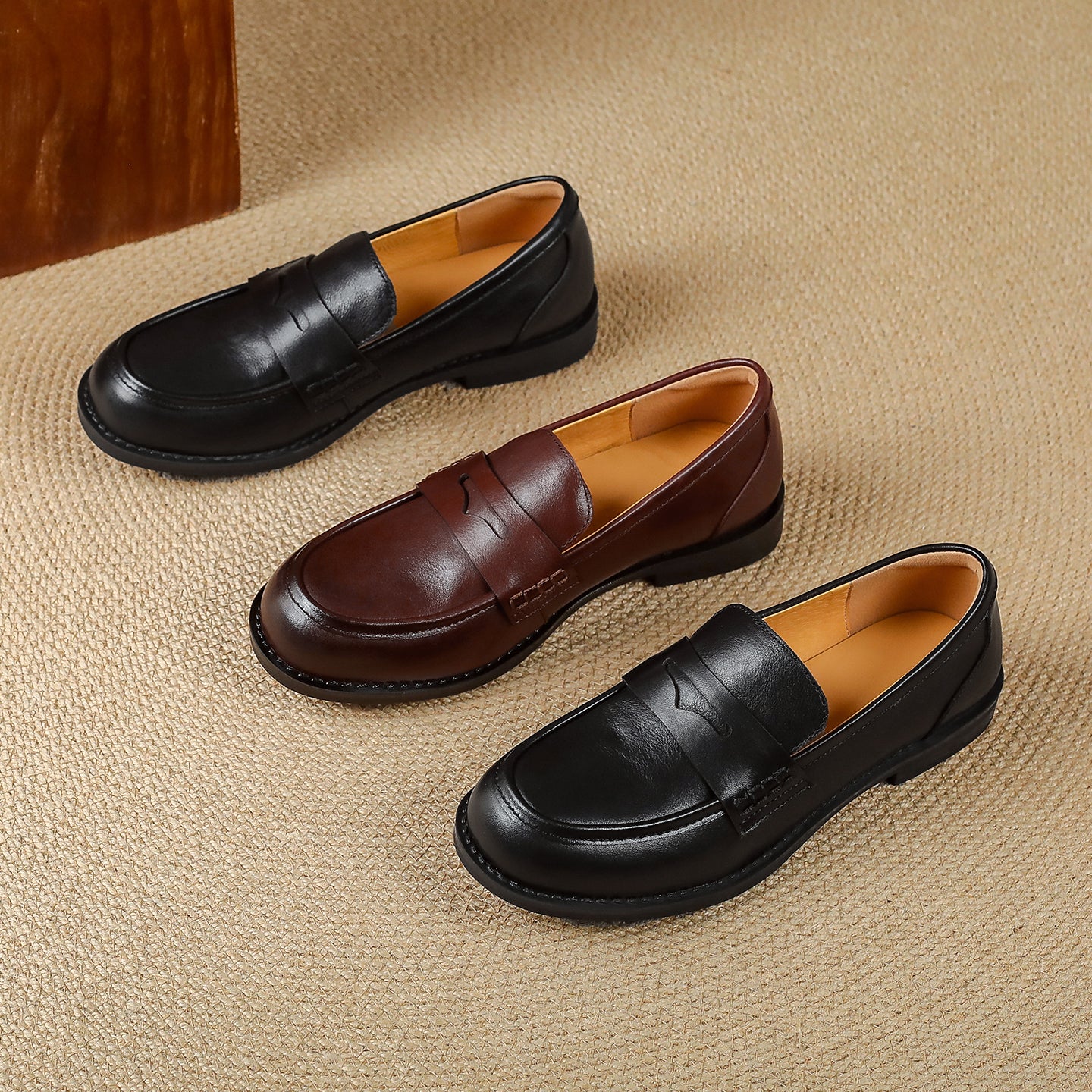 Women's Retro Leather Loafers Vintage Round Toe Slip-on Penny Flats