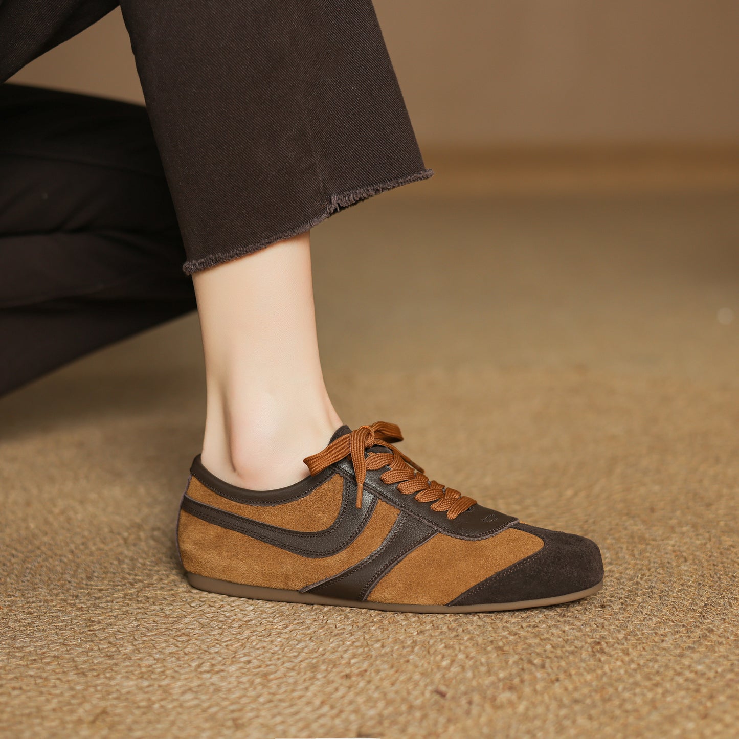 Women's Flat Cow Suede Lace-Up Soft Comfortable German Army Trainers