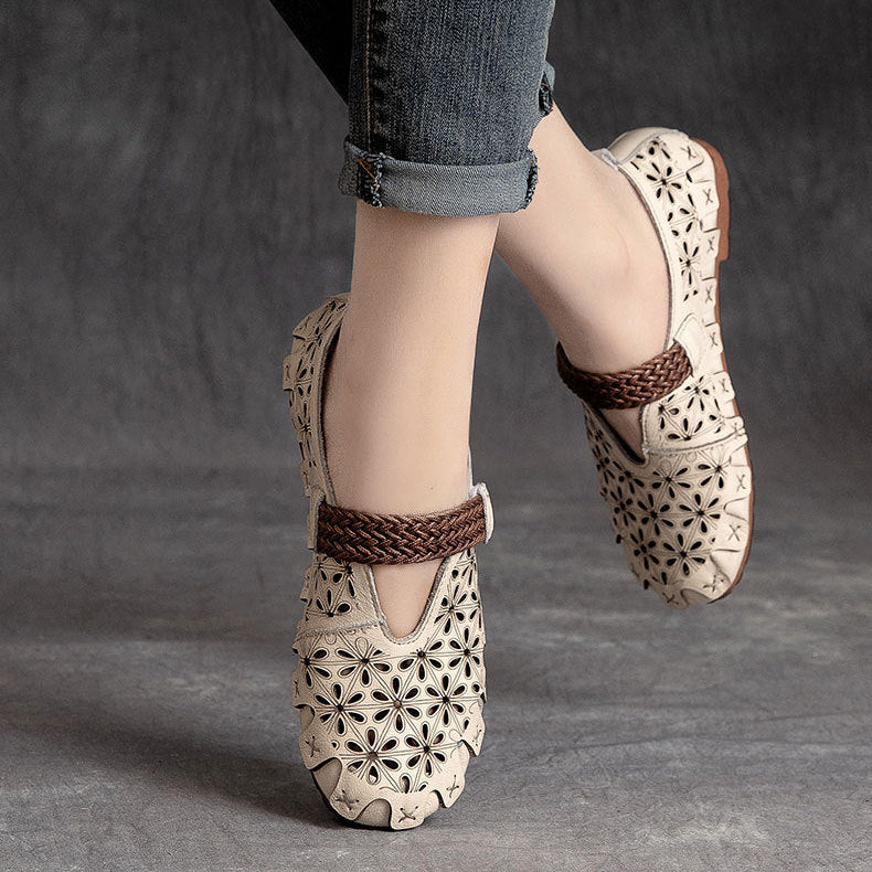Floral Cut-out Leather Sandals - Women's Retro Round Toe Summer Walking Flats