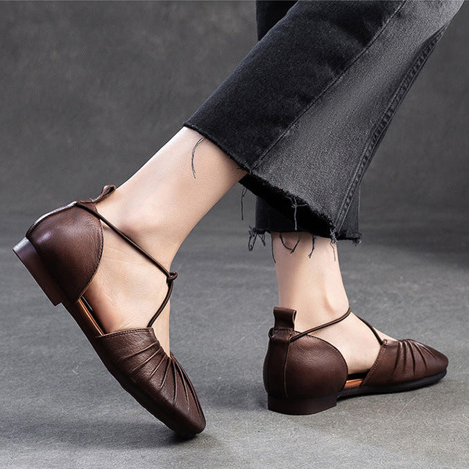 Women's Pleated Cowhide Flats - Wide-Toe Closed-Toe Sandals - Elastic Cross-Strap