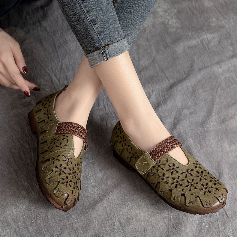 Floral Cut-out Leather Sandals - Women's Retro Round Toe Summer Walking Flats