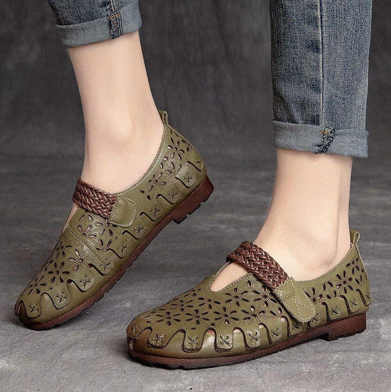 Floral Cut-out Leather Sandals - Women's Retro Round Toe Summer Walking Flats