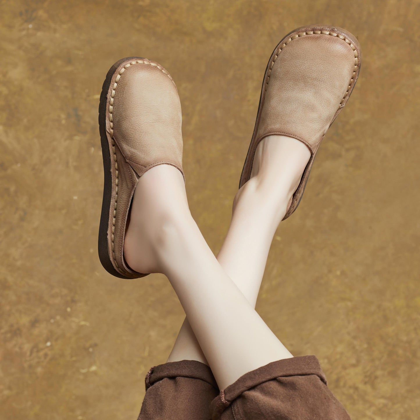 Women's Handmade Leather Minimalist Round Toe Mule Shoes