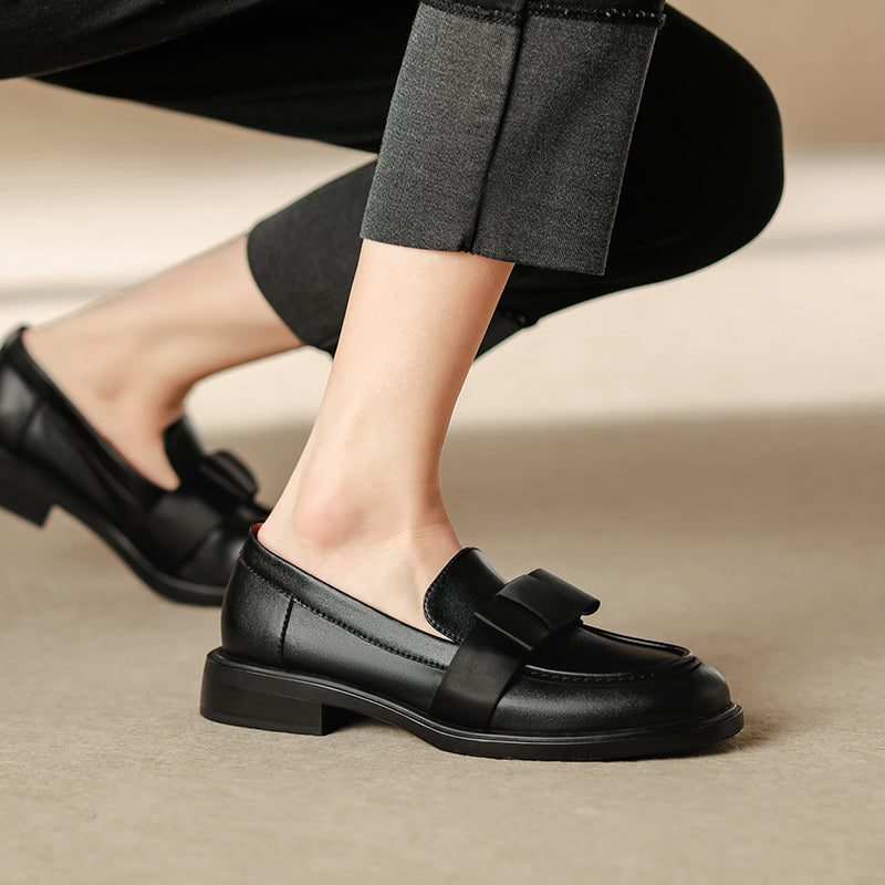 Women's Handmade Retro Bow British Style Low Heeled Loafers